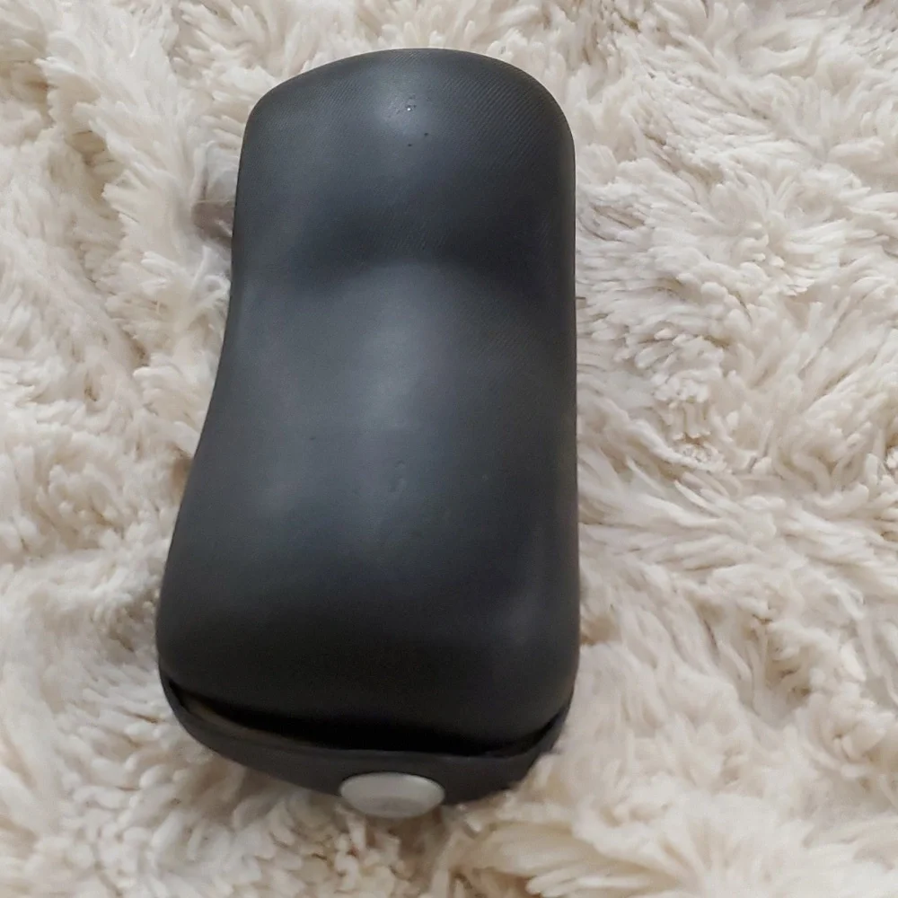 👓 Authentic Chanel Sunglassess Hard Case